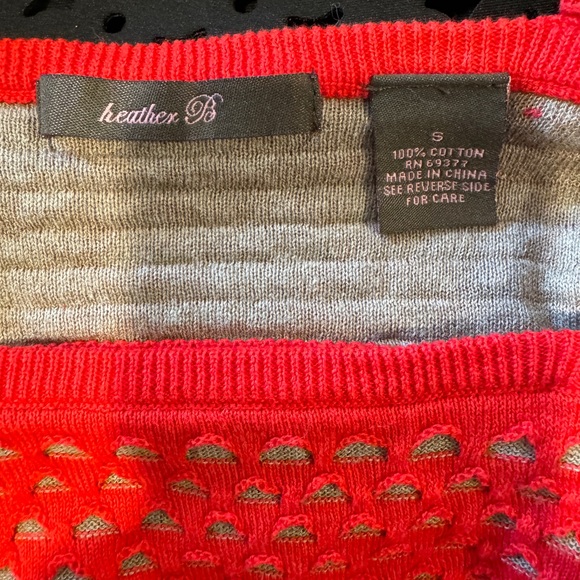 EUC… waffle knit red and nude sweater top. No tags but never worn. - Picture 4 of 5